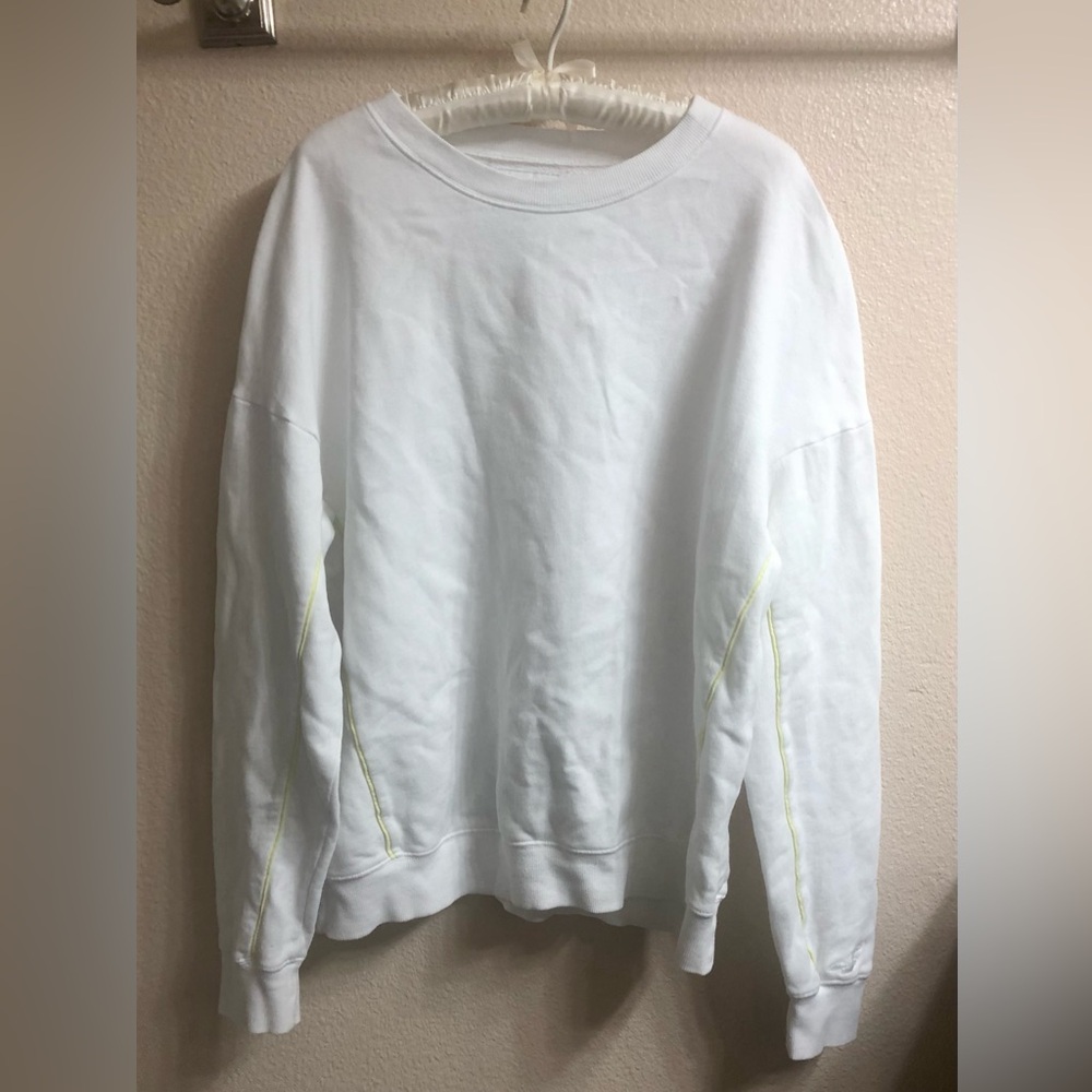 Hollister White Crewneck Sweater with Subtle Yellow Stitching